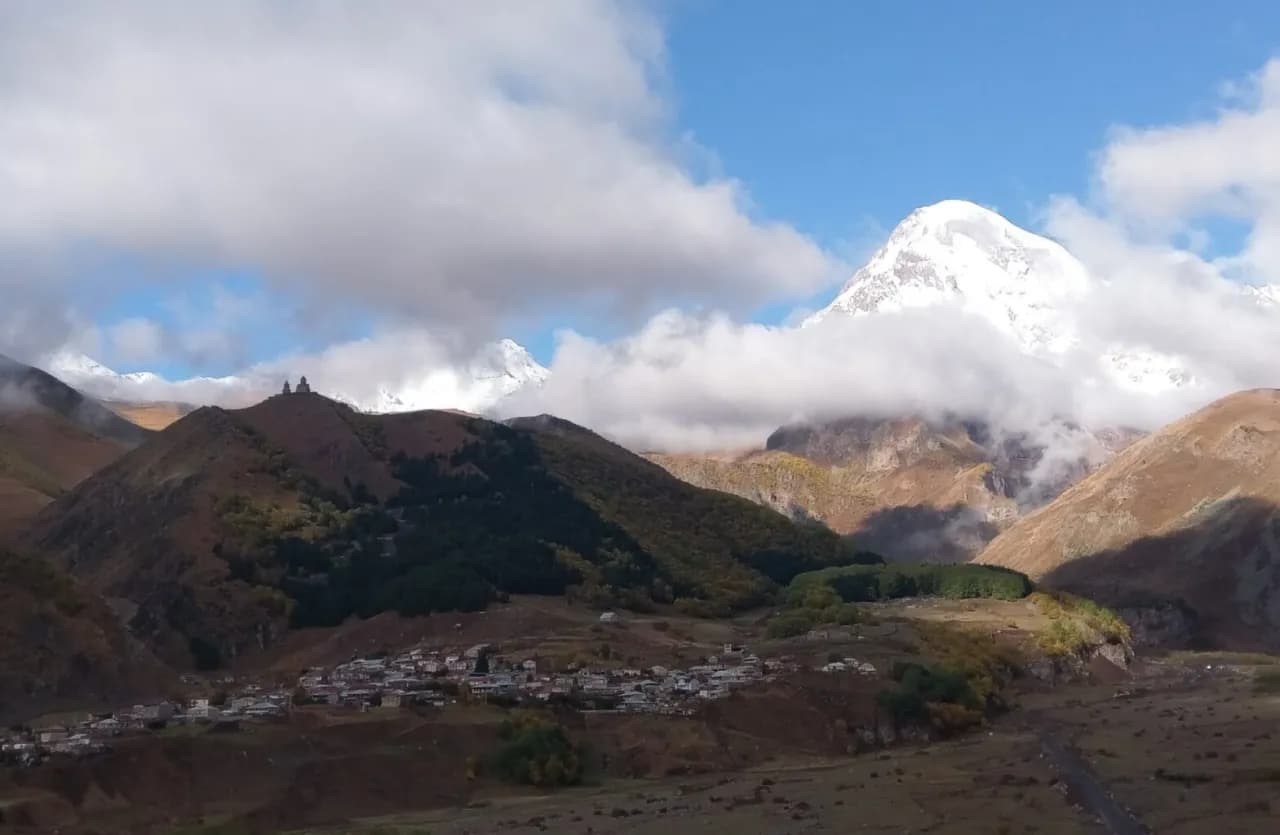 Gdzie sprawdzić pogodę w górach, by uniknąć niebezpieczeństw podczas wypraw?