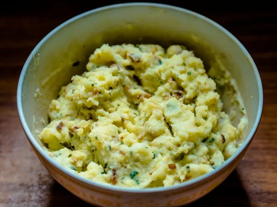 Jakie jedzenie w góry: najlepsze wysokokaloryczne i lekkie opcje