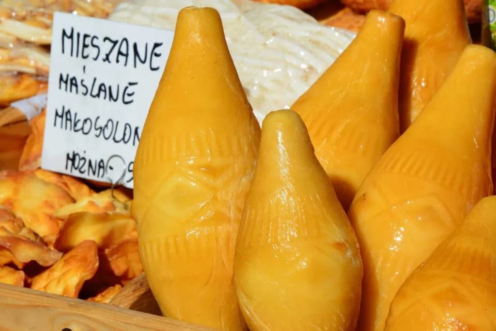 Ile oscypki mogą być w lodówce, aby uniknąć zepsucia?